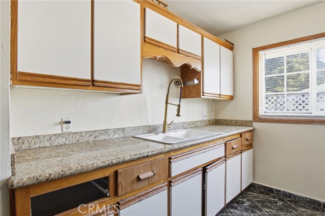 Detail Gallery Image 12 of 36 For 481 20th St, San Bernardino,  CA 92405 - 2 Beds | 2 Baths