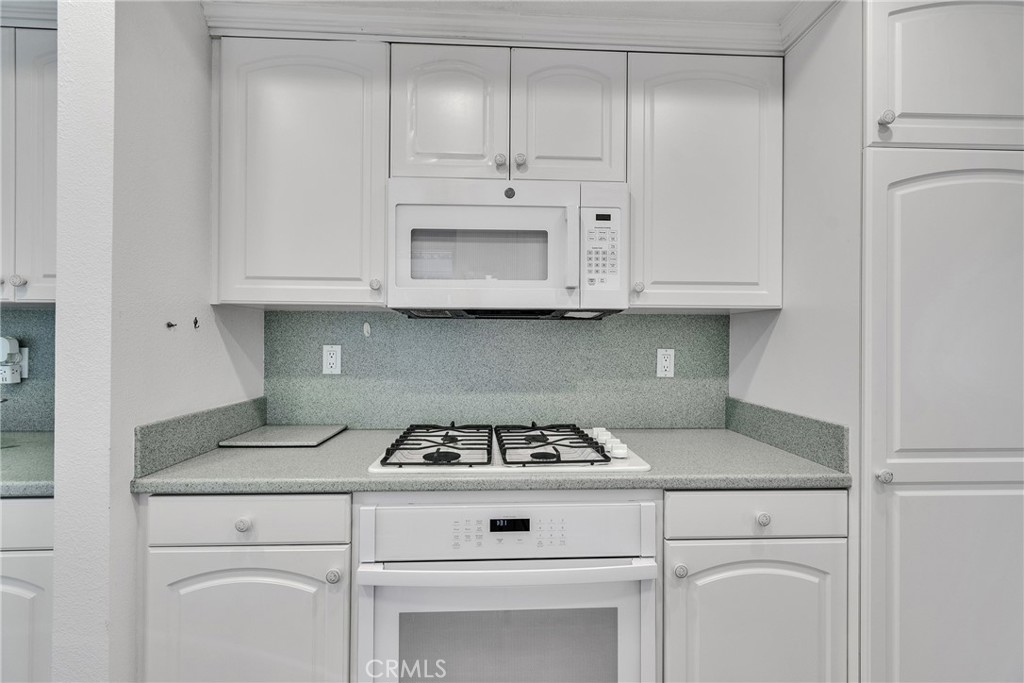 D01b833c 1013 4ad8 A04c 85d4fe29c763