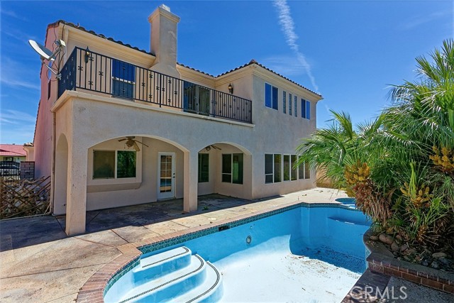 Detail Gallery Image 6 of 45 For 13030 Caspian, Victorville,  CA 92395 - 4 Beds | 3 Baths