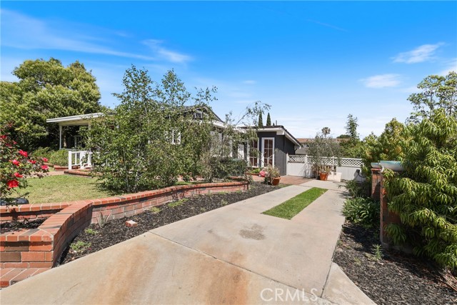 Detail Gallery Image 4 of 54 For 2642 Westminster Pl, Costa Mesa,  CA 92627 - 3 Beds | 2 Baths