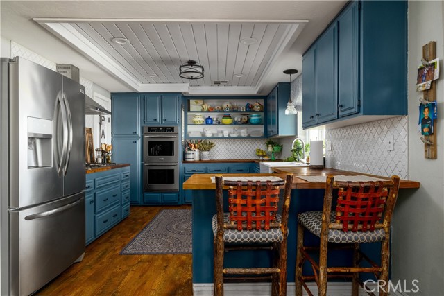 22831 Skylink Drive, Canyon Lake CA: https://media.crmls.org/medias/d01c5265-a5f6-45a4-8c4b-ca2a6aa2e8a0.jpg