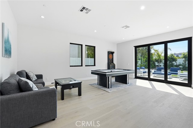 1612 Gates Avenue, Manhattan Beach CA: https://media.crmls.org/medias/d01d6123-5f09-4e7a-986f-b59dcbc3d11e.jpg