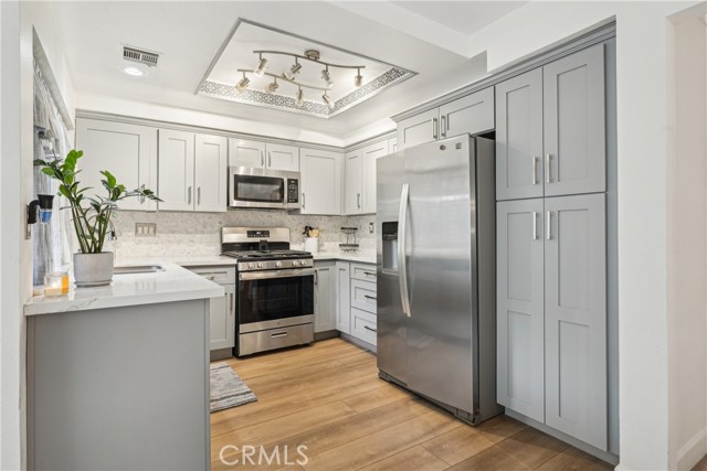 15 Goldstar Place, Pomona CA: https://media.crmls.org/medias/d01d7f52-bdea-4f07-ba54-d653029babce.jpg