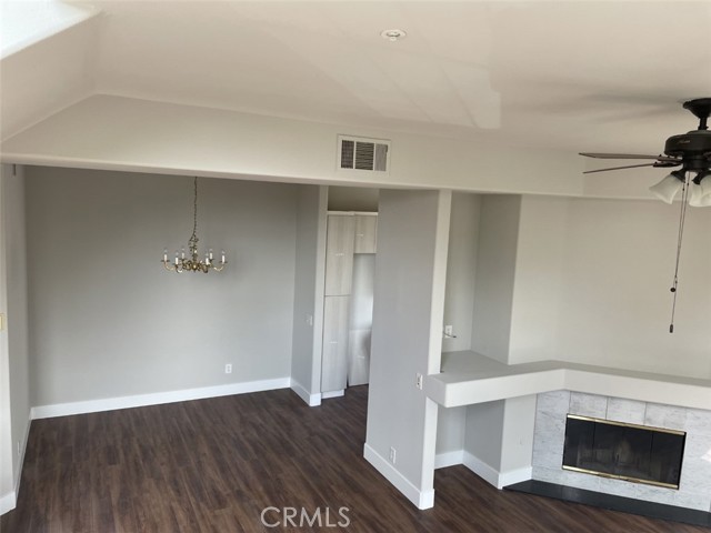 Detail Gallery Image 6 of 13 For 12725 Trent Jones, Tustin,  CA 92782 - 2 Beds | 2/1 Baths