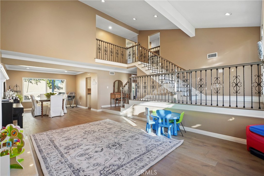 MLS #SR25252271 image #3