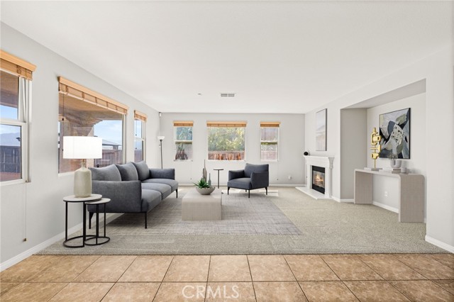 16219 Skyridge Drive, Riverside CA: https://media.crmls.org/medias/d01f9287-3264-47d7-8c07-e9b535baa040.jpg
