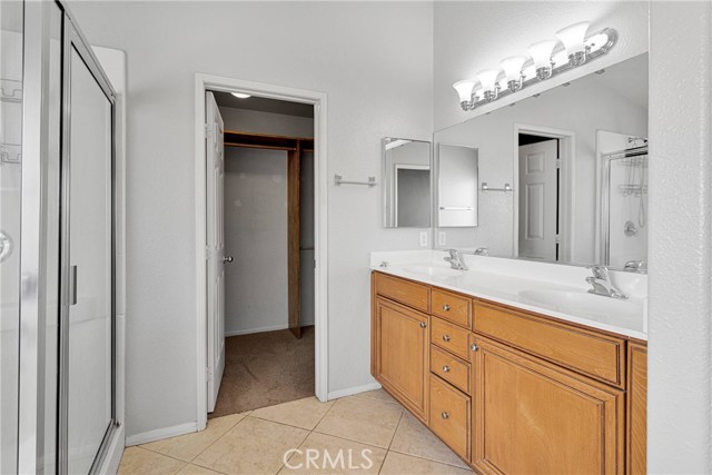 21257 Seibel Lane, Apple Valley CA: https://media.crmls.org/medias/d01fc3e8-b35f-41b6-b216-34952c7c2c19.jpg