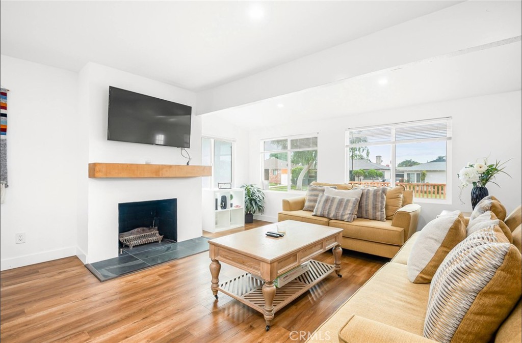 1655 W 109th Street