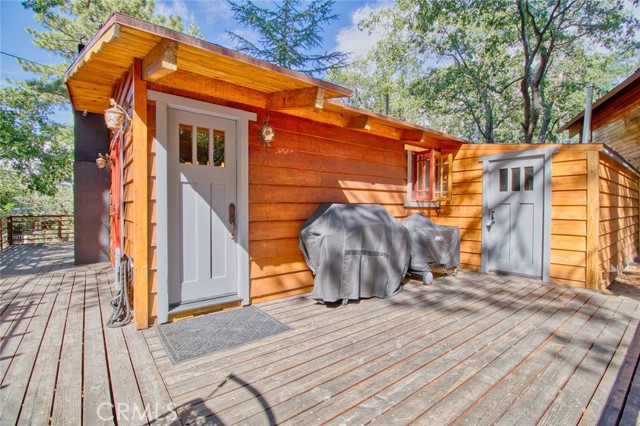 5475 Acorn Trail, Wrightwood CA: https://media.crmls.org/medias/d020ee75-913c-4b8c-b452-b854fbbd9efe.jpg