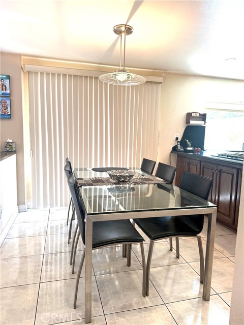 Detail Gallery Image 11 of 43 For 12558 Corellian Ct, Cerritos,  CA 90703 - 4 Beds | 3 Baths