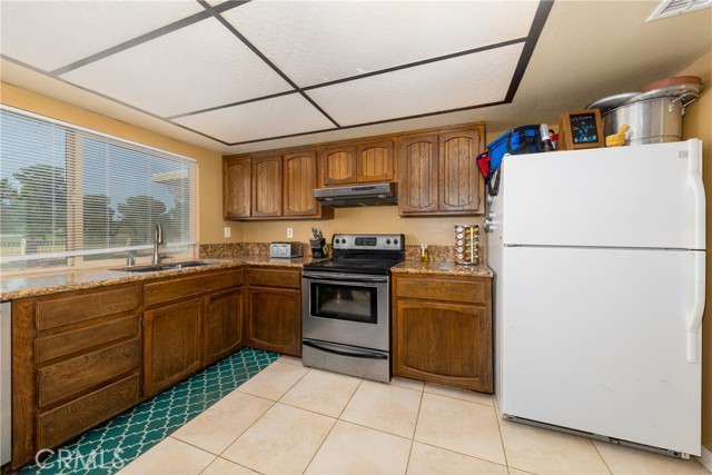 Detail Gallery Image 11 of 48 For 15090 Orchard Hill Ln, Helendale,  CA 92342 - 3 Beds | 2 Baths