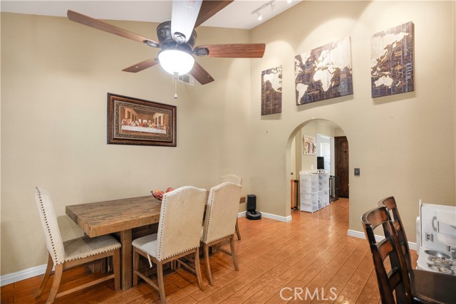 Detail Gallery Image 16 of 41 For 10330 Orange St, Rancho Cucamonga,  CA 91737 - 4 Beds | 2 Baths