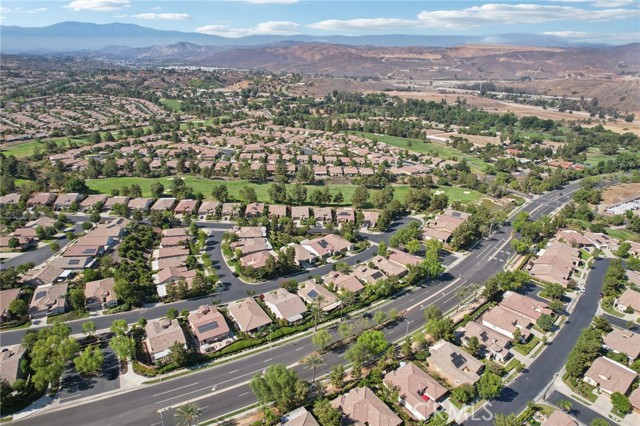 9302 Reserve Drive, Corona CA: https://media.crmls.org/medias/d0227771-c229-49cf-8f66-c3875251d67f.jpg