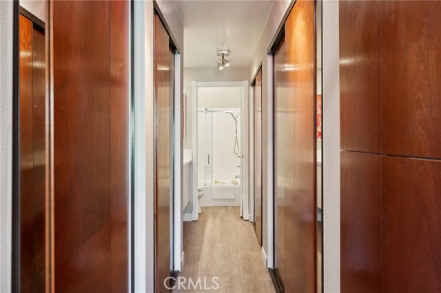 Detail Gallery Image 19 of 39 For 832 Palm Ave #202,  West Hollywood,  CA 90069 - 2 Beds | 2 Baths
