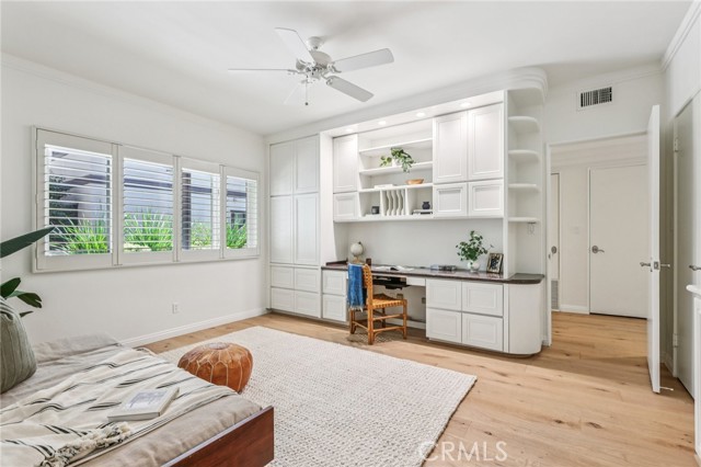 480 S Orange Grove Boulevard, Pasadena CA: https://media.crmls.org/medias/d022e5f9-7681-4746-9a20-d3e4100f9bcf.jpg