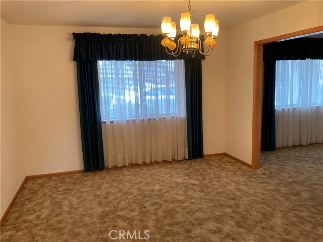 Detail Gallery Image 20 of 32 For 12563 Sarsi Ct, Apple Valley,  CA 92308 - 4 Beds | 3 Baths