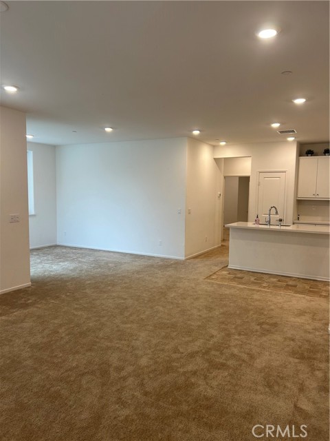 Detail Gallery Image 4 of 24 For 5585 Kate Way #6,  Fontana,  CA 92336 - 2 Beds | 2 Baths