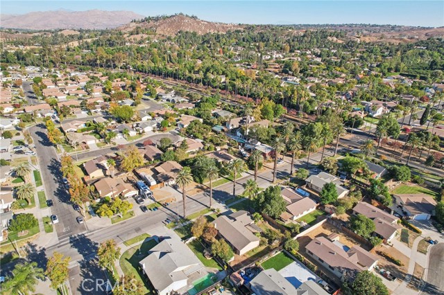 Detail Gallery Image 47 of 51 For 2727 Maude St, Riverside,  CA 92506 - 4 Beds | 2 Baths