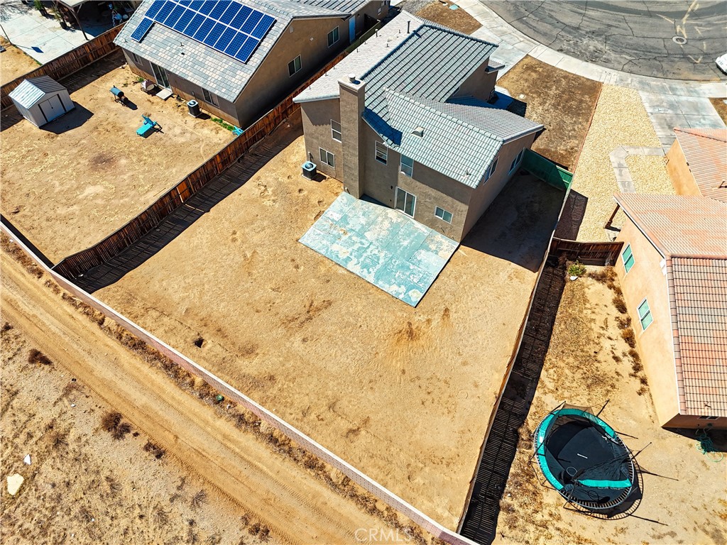 https://media.crmls.org/medias/d024b234-7dc6-4f30-a82f-e4e4e4ee6e8f.jpg?preset=X-Large
