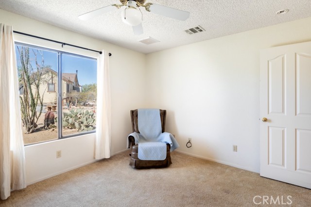 Detail Gallery Image 26 of 75 For 6425 Indian Cove Rd, Twentynine Palms,  CA 92277 - 4 Beds | 3 Baths