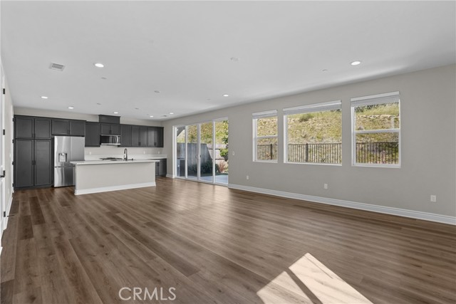 Detail Gallery Image 6 of 51 For 1147 Ginger Pl, Santa Maria,  CA 93455 - 4 Beds | 3/1 Baths