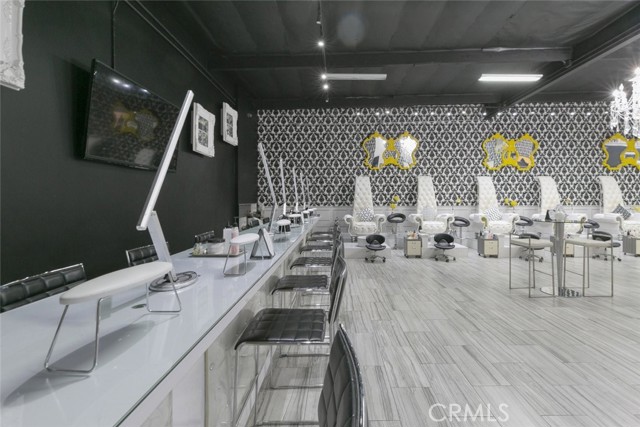 13041 Victory, Valley Glen CA: https://media.crmls.org/medias/d026401b-adbd-4ff1-a495-84c0c3786f0b.jpg