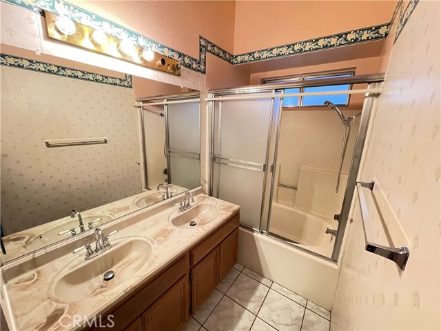 22533 Kinross Lane, Moreno Valley, California 92557, 3 Bedrooms Bedrooms, ,2 BathroomsBathrooms,Single Family Residence,For Sale,Kinross,IV23221047