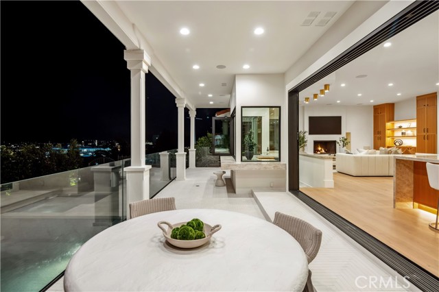 Detail Gallery Image 26 of 69 For 2915 Cliff Dr, Newport Beach,  CA 92663 - 4 Beds | 4/1 Baths