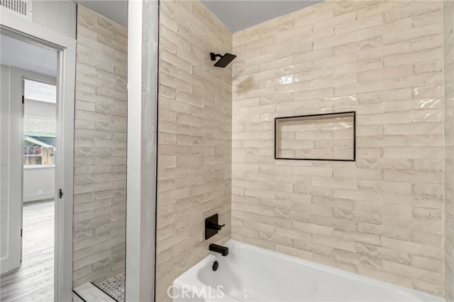 Detail Gallery Image 21 of 41 For 2824 E Brown Ave, Fresno,  CA 93703 - 3 Beds | 2 Baths