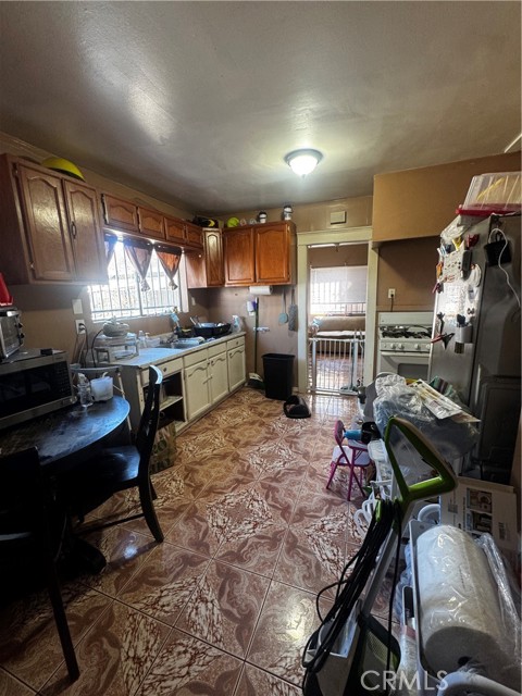 Detail Gallery Image 21 of 21 For 281 E 48th St, Los Angeles,  CA 90011 - – Beds | – Baths