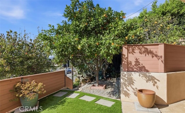 Detail Gallery Image 34 of 40 For 12317 Navy Street, Los Angeles,  CA 90066 - 3 Beds | 3 Baths