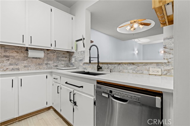 535 Magnolia, 419 photo 12