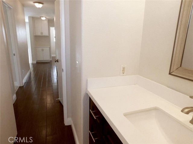 Detail Gallery Image 8 of 12 For 26800 Hanford St, Menifee,  CA 92584 - 5 Beds | 2/1 Baths