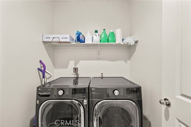 Detail Gallery Image 17 of 63 For 27166 Canyon Rock Ct, Moreno Valley,  CA 92555 - 4 Beds | 2/1 Baths