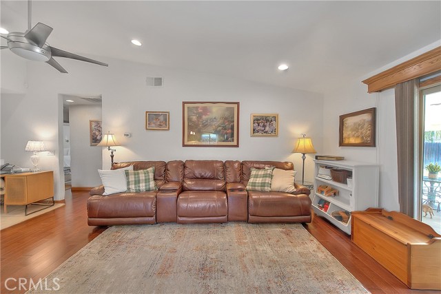 Detail Gallery Image 26 of 59 For 22393 De Soto St, Grand Terrace,  CA 92313 - 3 Beds | 2 Baths