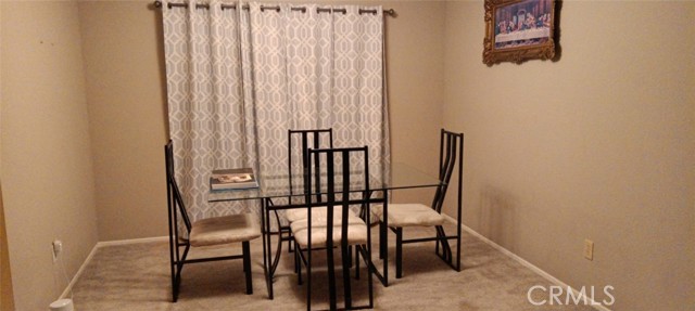 Detail Gallery Image 2 of 5 For 447 Westminister Dr, San Jacinto,  CA 92583 - 3 Beds | 2/1 Baths