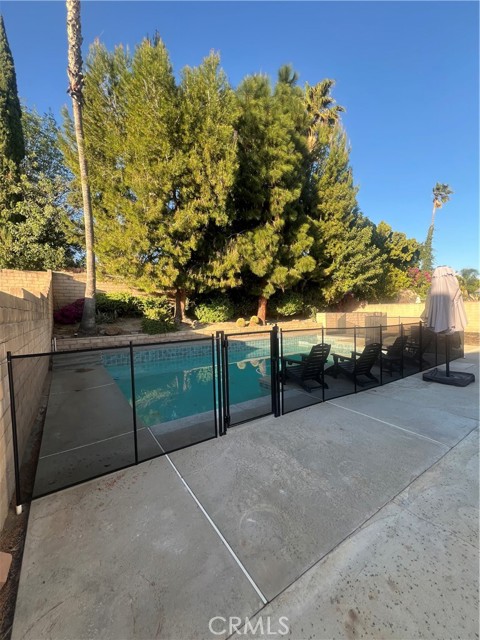 Detail Gallery Image 17 of 19 For 18611 Lassen, Northridge,  CA 91324 - 4 Beds | 3 Baths