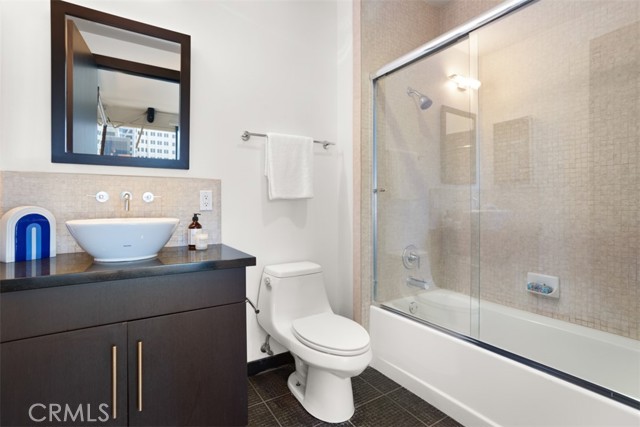 Detail Gallery Image 27 of 32 For 655 S Hope St #1508,  Los Angeles,  CA 90017 - 1 Beds | 1 Baths