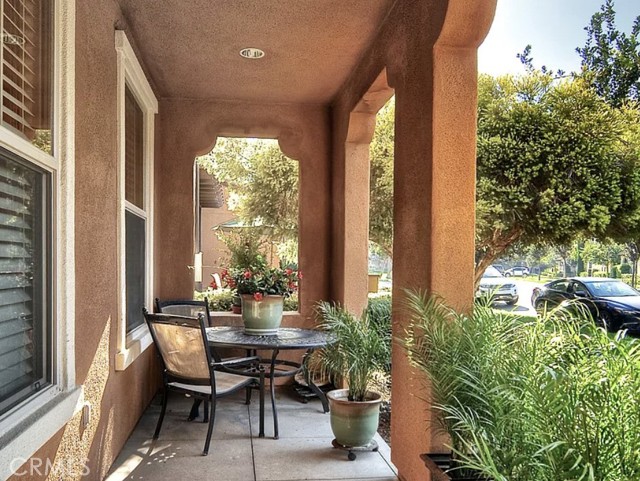 Detail Gallery Image 2 of 12 For 135 Pathway, Irvine,  CA 92618 - 2 Beds | 2 Baths