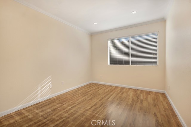 Detail Gallery Image 17 of 37 For 8958 Burnet Ave #E6,  North Hills,  CA 91343 - 3 Beds | 2/1 Baths