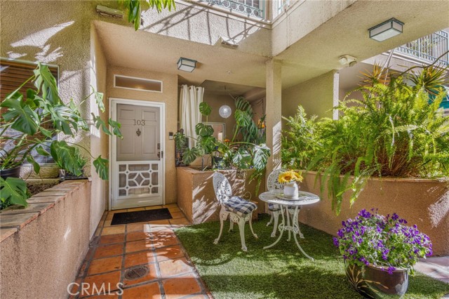 Detail Gallery Image 63 of 66 For 10626 Valley Spring #103,  Toluca Lake,  CA 91602 - 2 Beds | 2 Baths