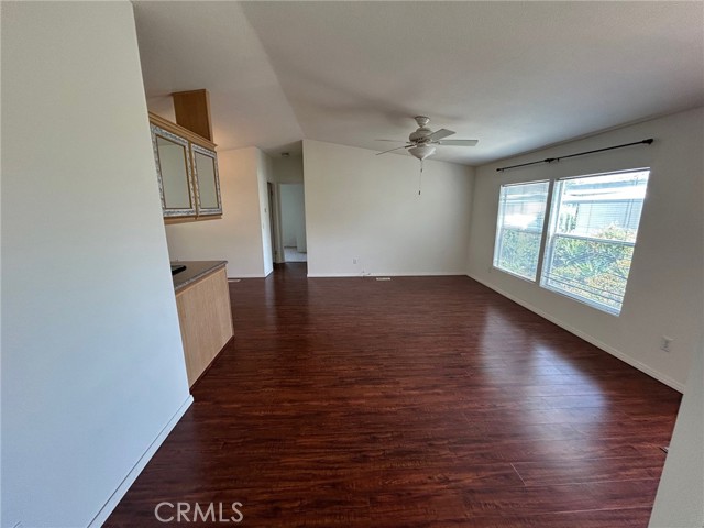 Detail Gallery Image 13 of 21 For 24 Gitana, Camarillo,  CA 93012 - 3 Beds | 2 Baths