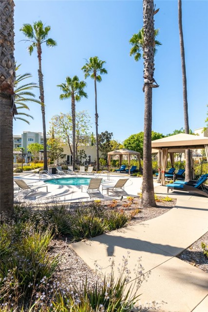 Detail Gallery Image 33 of 58 For 5341 Strand #105,  Hawthorne,  CA 90250 - 2 Beds | 2/1 Baths