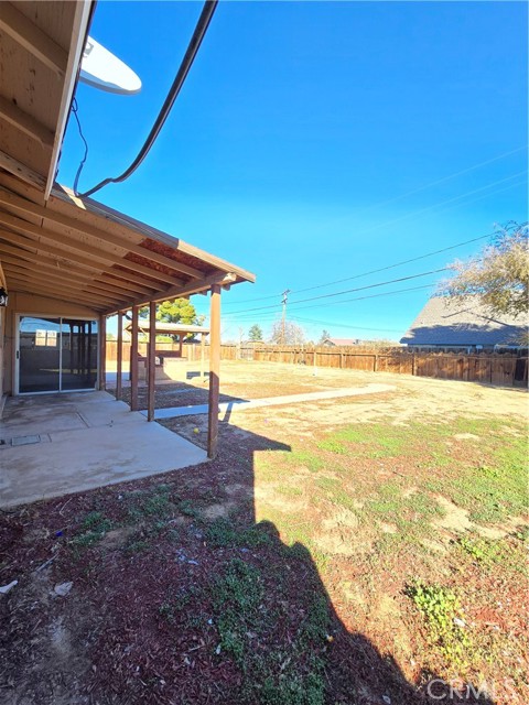 Detail Gallery Image 15 of 16 For 8651 S Loop, California City,  CA 93505 - 2 Beds | 1 Baths