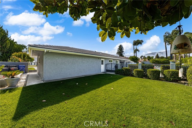 1738 N Ukiah Way, Upland CA: https://media.crmls.org/medias/d0307a33-50c7-414b-adef-b47234551ecb.jpg