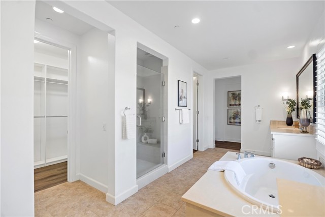 79 Rossmore, Irvine CA: https://media.crmls.org/medias/d030fcd3-c20a-4ef4-b15c-501a05f84916.jpg