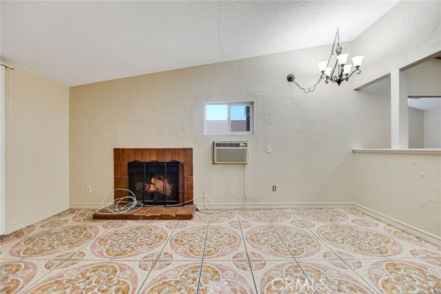 Detail Gallery Image 9 of 32 For 3638 Candlewood St, Corona,  CA 92879 - 4 Beds | 2 Baths