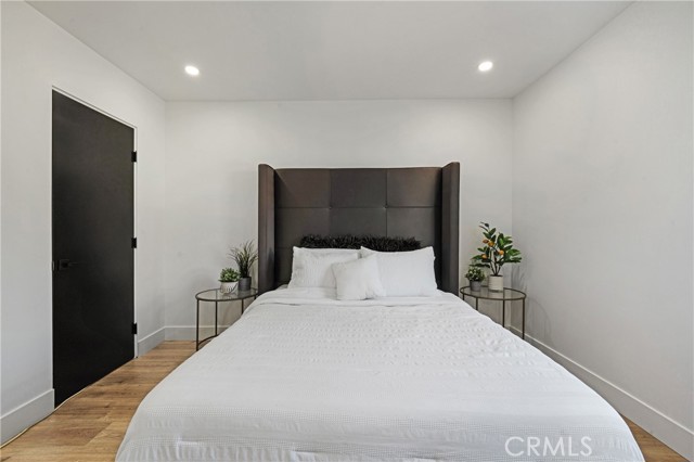 Detail Gallery Image 32 of 39 For 7826 S Harvard Bld, Los Angeles,  CA 90047 - 3 Beds | 2 Baths