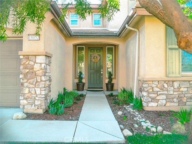 Detail Gallery Image 4 of 12 For 18052 Passionflower, San Bernardino,  CA 92407 - 4 Beds | 3 Baths