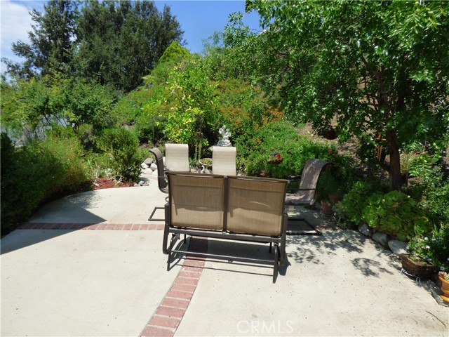 Detail Gallery Image 23 of 25 For 5650 Lake Lindero Dr, Agoura Hills,  CA 91301 - 3 Beds | 2 Baths